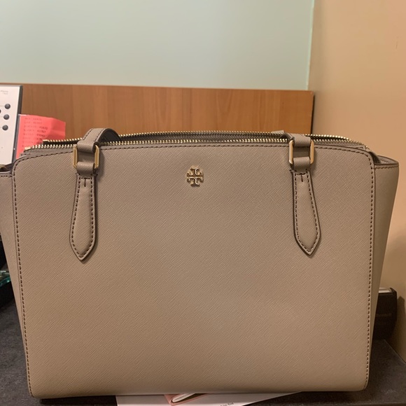 🔴SOLD🔴Tory Burch tote - Picture 1 of 4